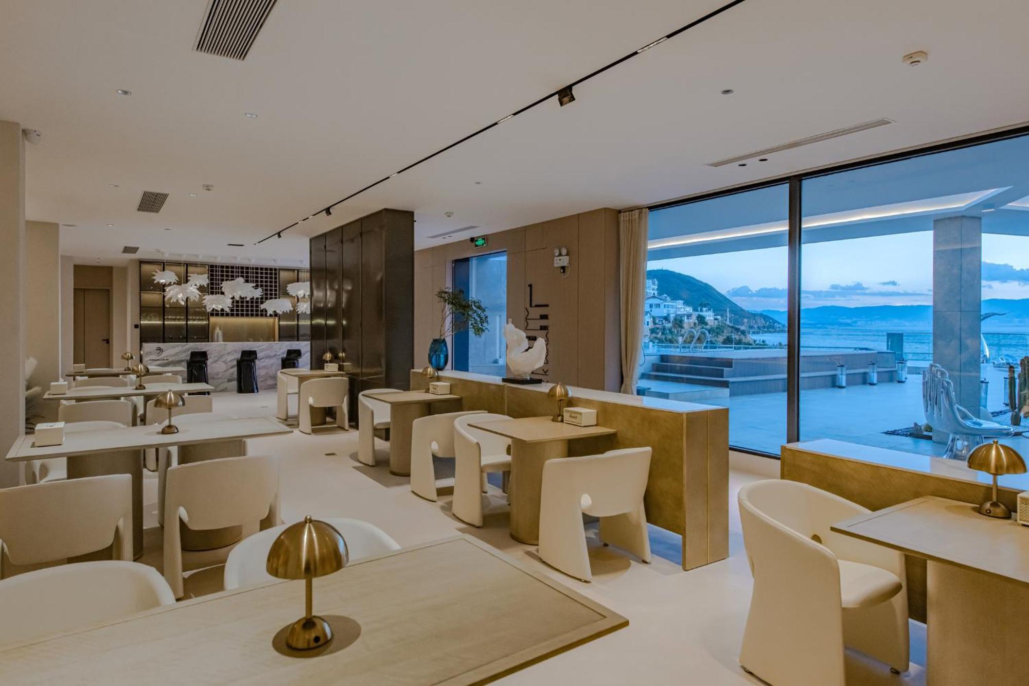 Dali Oriental Seaview Hotel -Dali Erhai Buitenkant foto